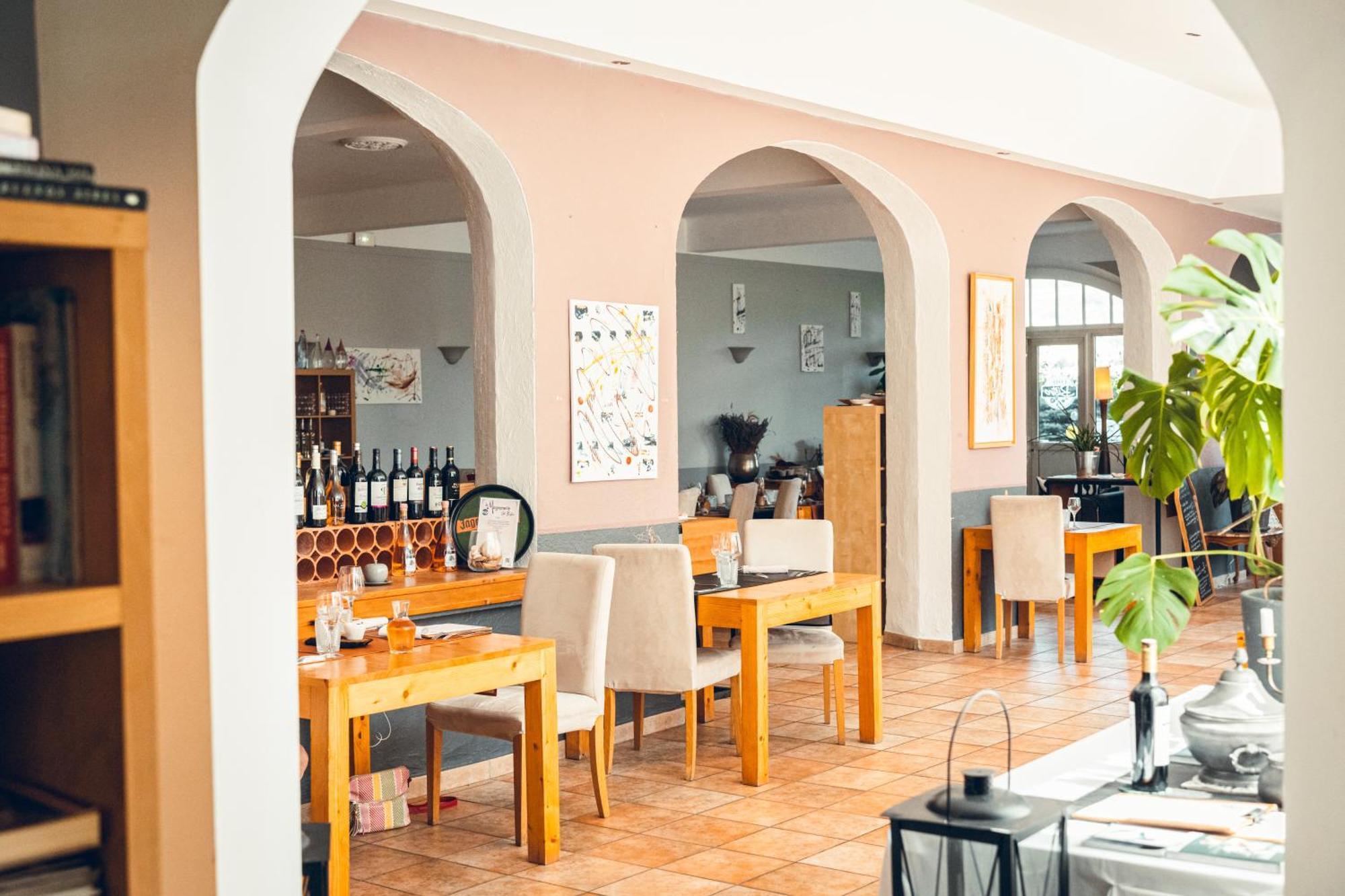 Logis Hotel La Magnanerie - Cote Bistro Aubignosc Экстерьер фото