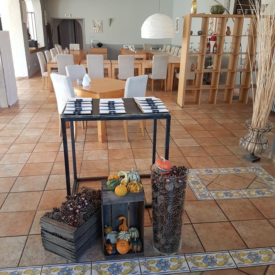 Logis Hotel La Magnanerie - Cote Bistro Aubignosc Экстерьер фото